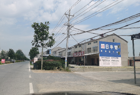 彭泽如何能保证墙体广告的醒目性？